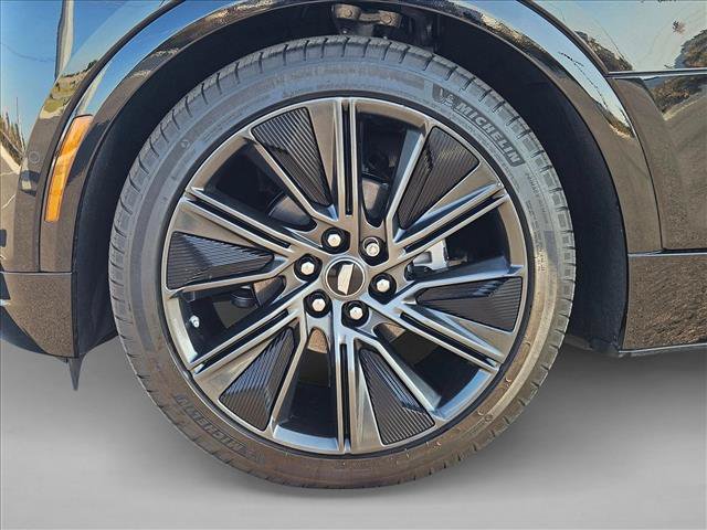 Used 2024 Cadillac Lyriq Sport RWD image 26