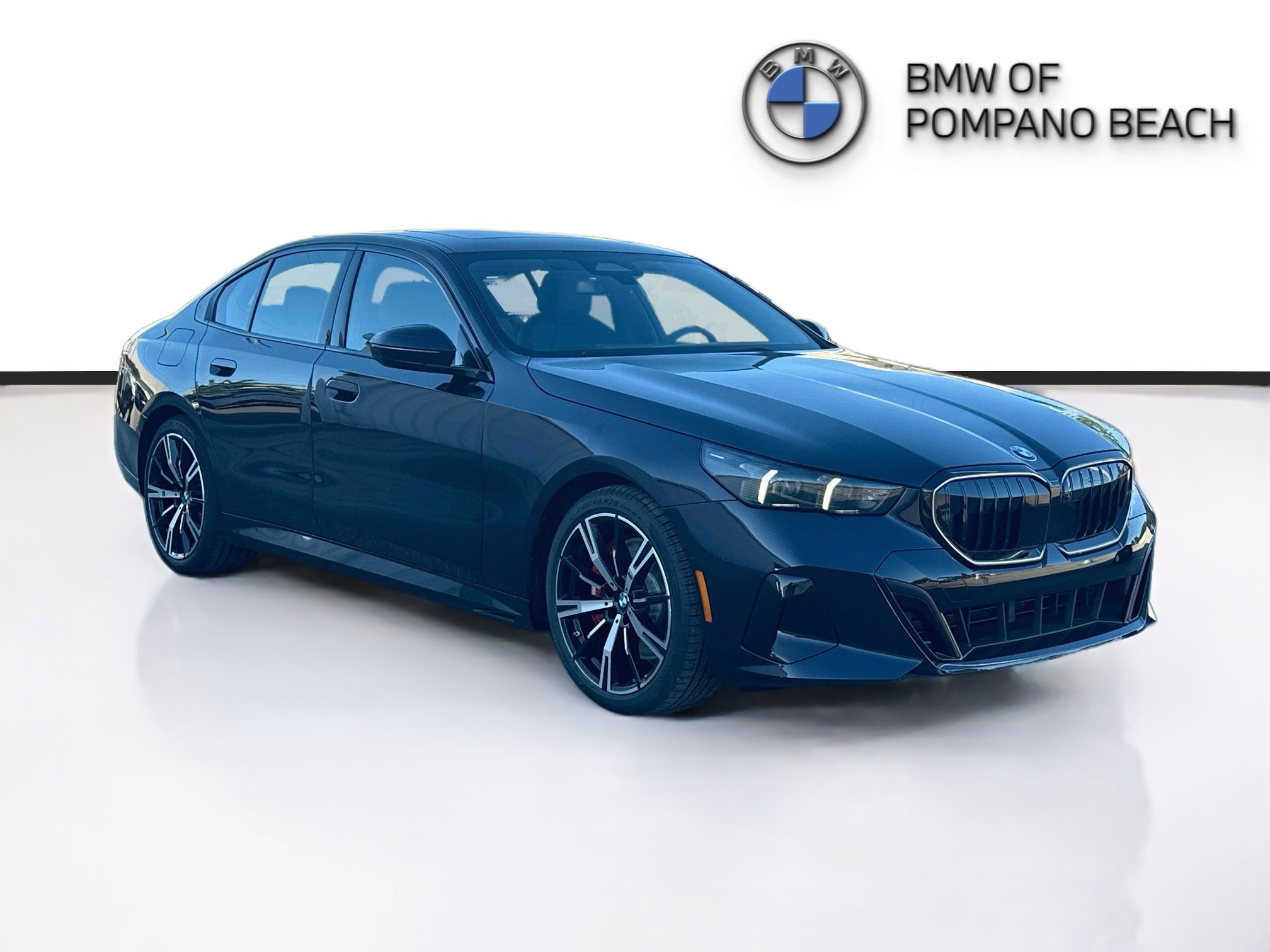 New 2027 BMW 540i xDrive w/ M Sport Package AWD/4WD image 1