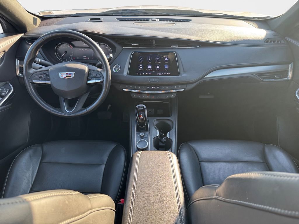 Used 2022 Cadillac XT4 Premium Luxury w/ Enhanced Visibility Package image 15