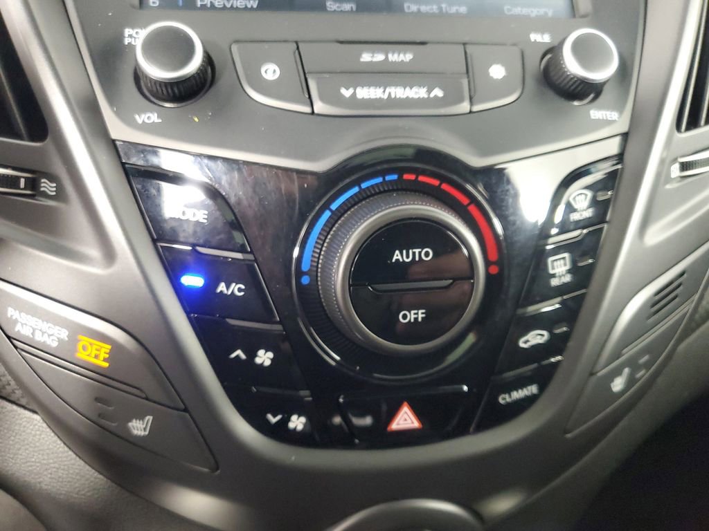 Used 2016 Hyundai Veloster Turbo w/ Option Group 04 image 19