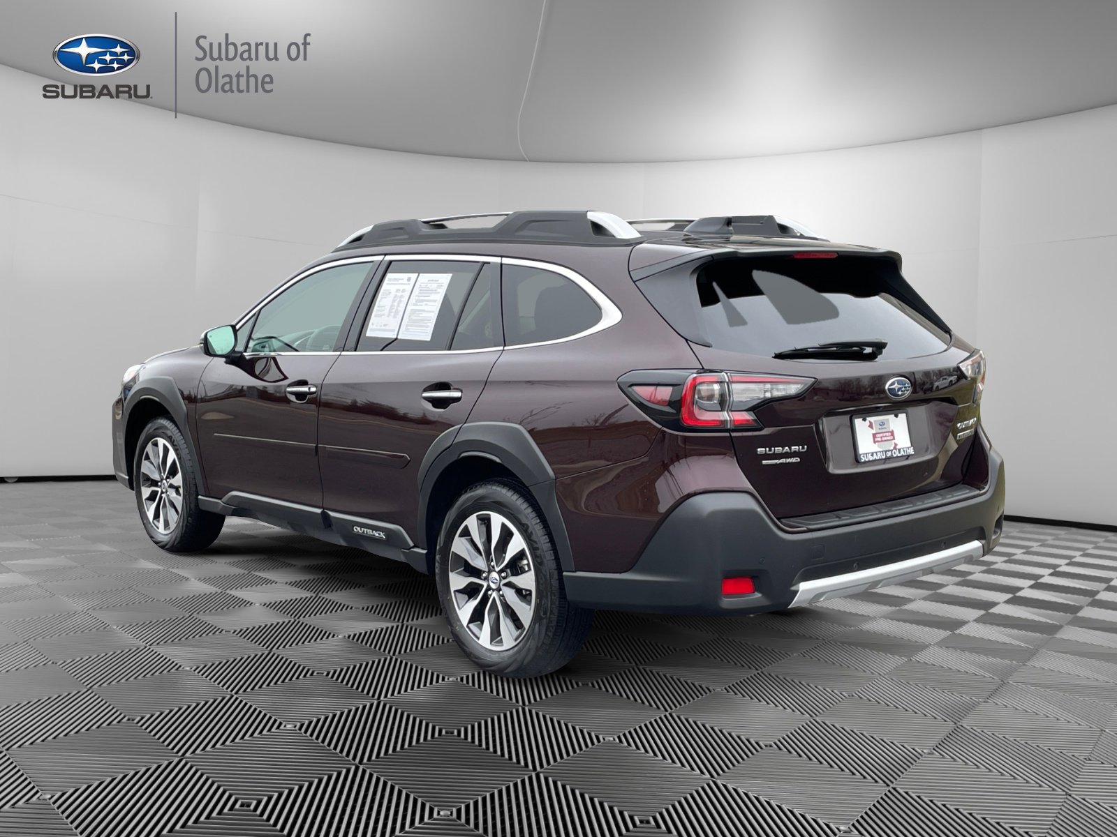 Certified 2025 Subaru Outback Touring XT image 9