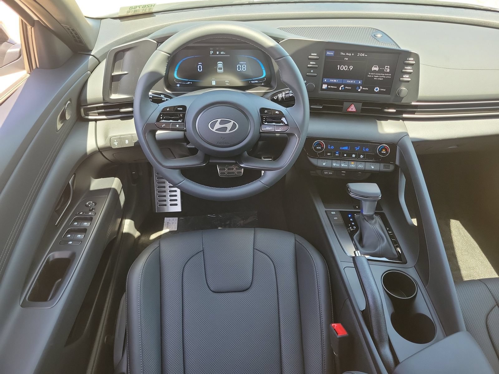 New 2026 Hyundai Elantra SEL Sport FWD image 7