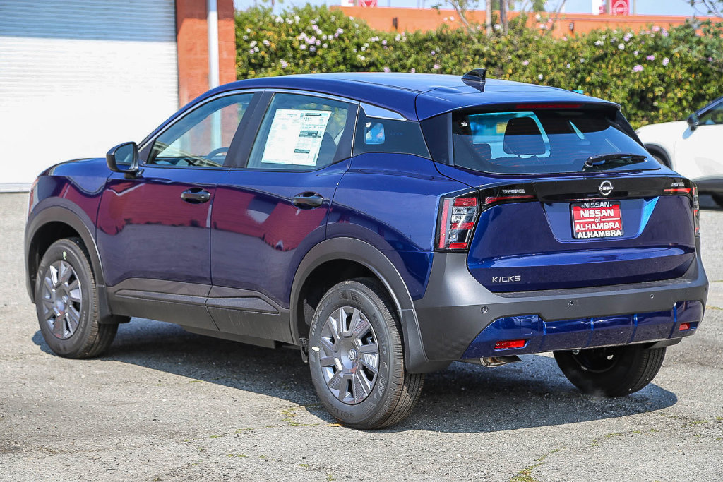 New 2026 Nissan Kicks S FWD image 7