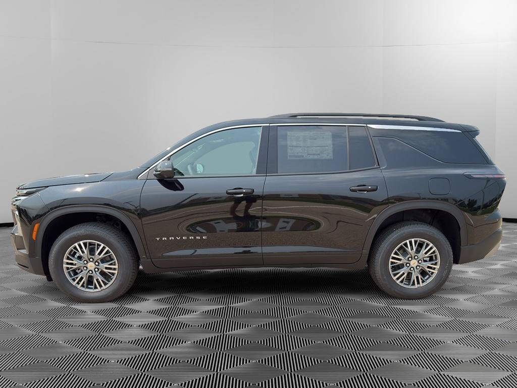 New 2026 Chevrolet Traverse LT w/ Driver Confidence Package FWD image 2