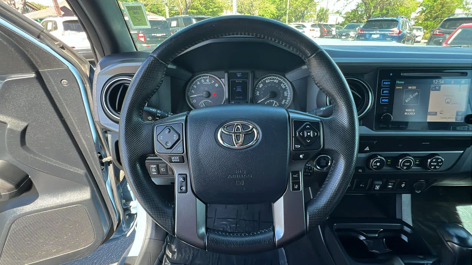 Used 2019 Toyota Tacoma TRD Sport w/ Technology Package AWD/4WD image 18