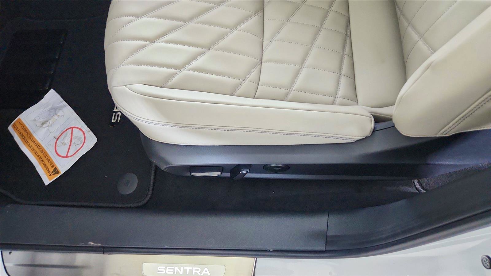 New 2026 Nissan Sentra SL w/ Floor Mat Package FWD image 30