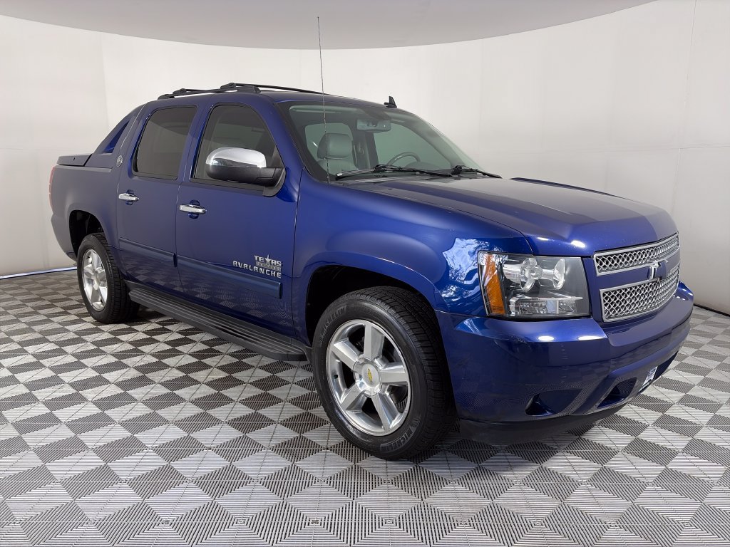 Used 2013 Chevrolet Avalanche LT w/ Texas Edition