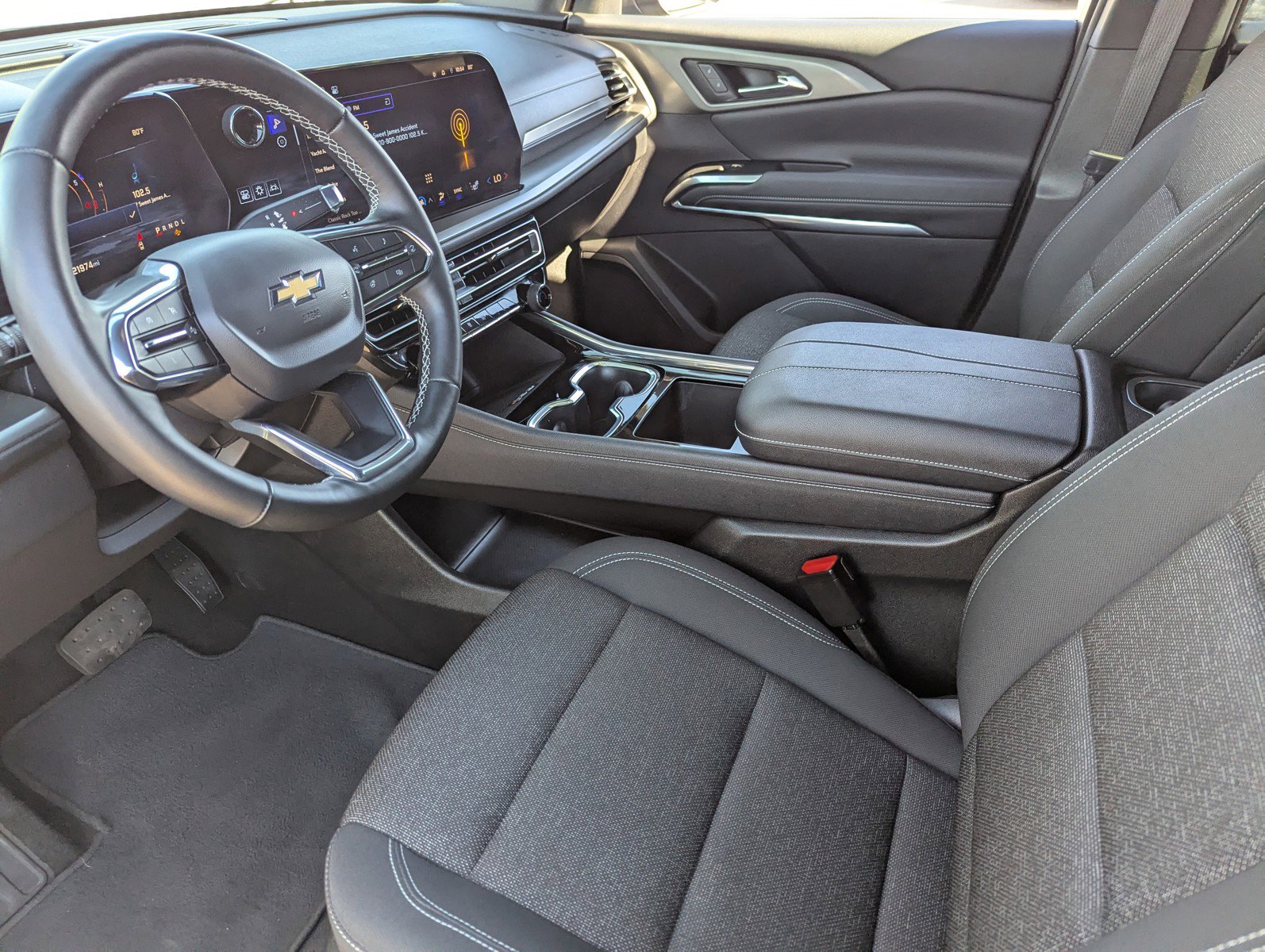 Certified 2025 Chevrolet Traverse LT image 26