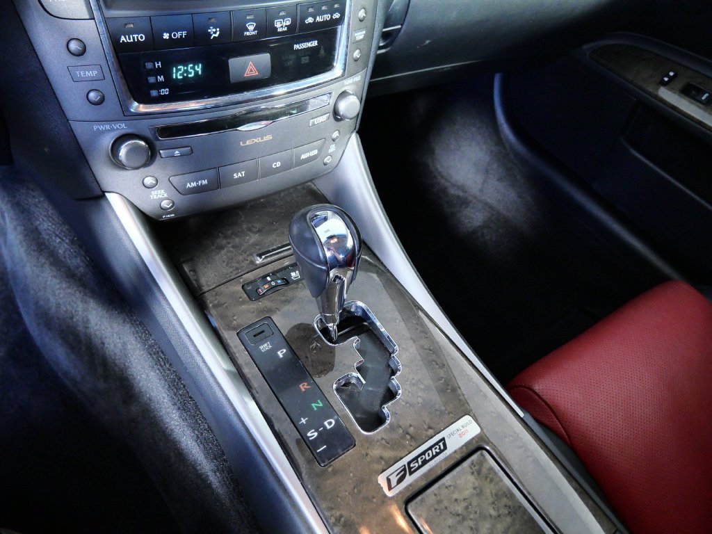 Used 2011 Lexus IS 350C w/ F-Sport Special Edition Pkg RWD image 18