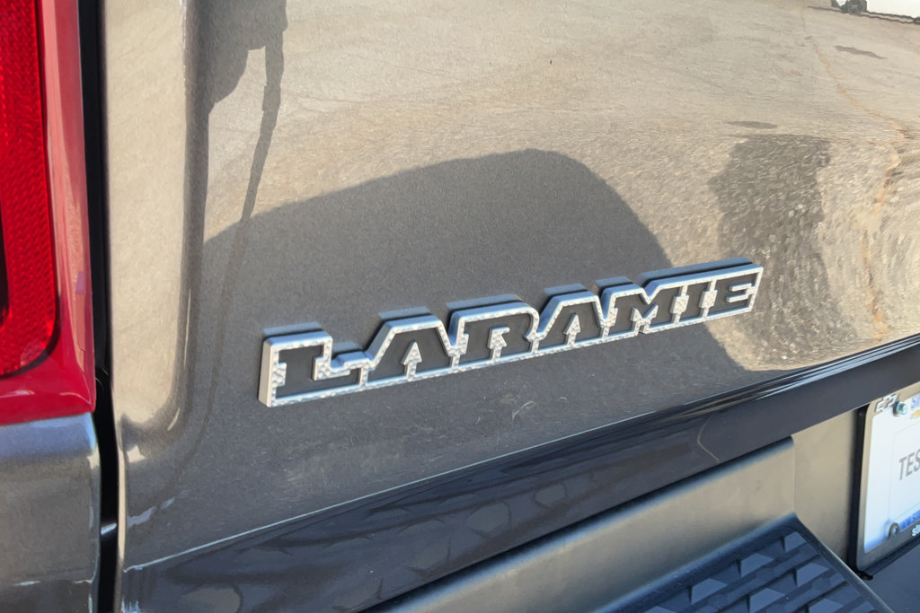Used 2022 RAM 1500 Laramie AWD/4WD image 28