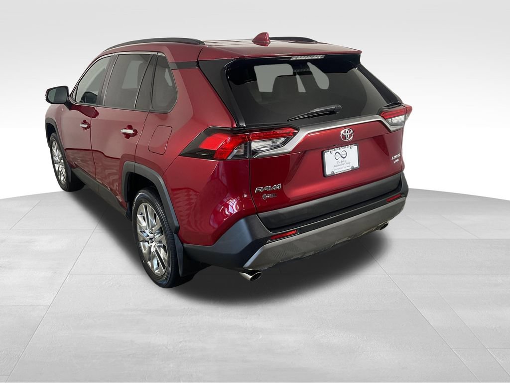 Used 2021 Toyota RAV4 Limited AWD/4WD image 3