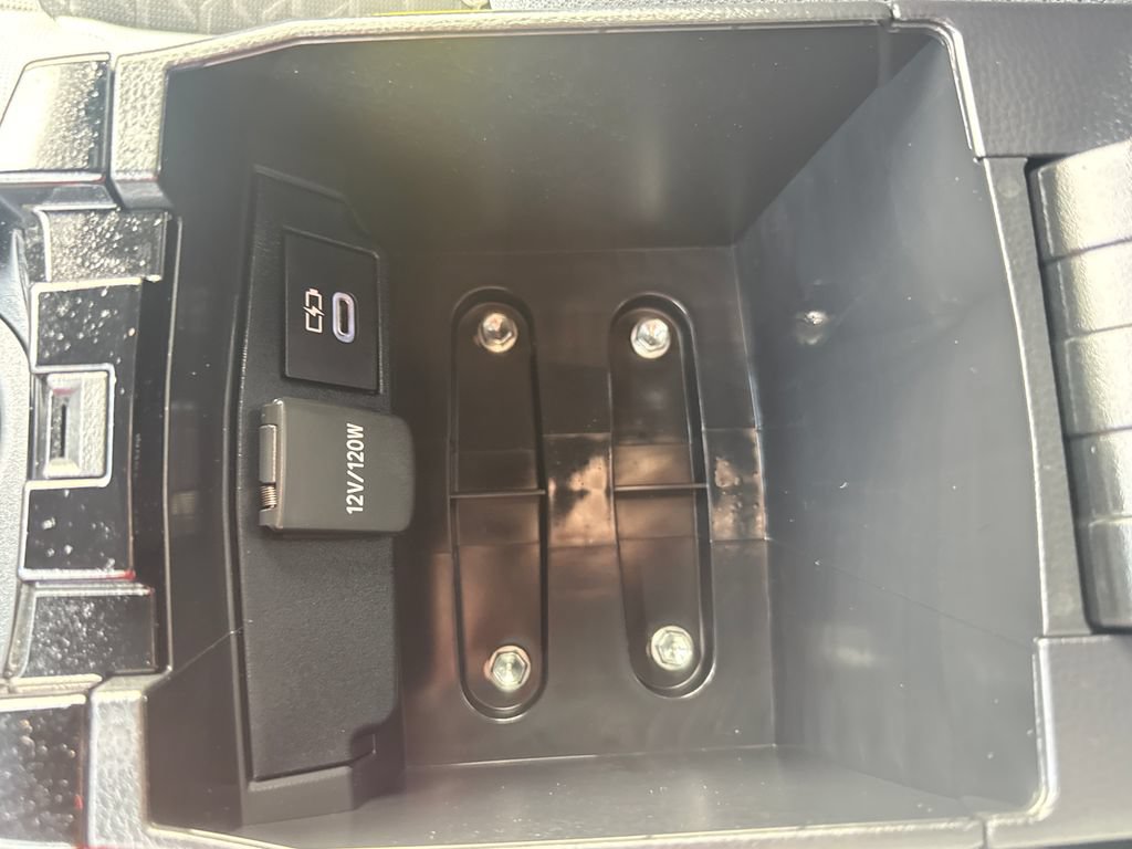 Used 2025 Toyota Corolla Hatchback FWD image 29