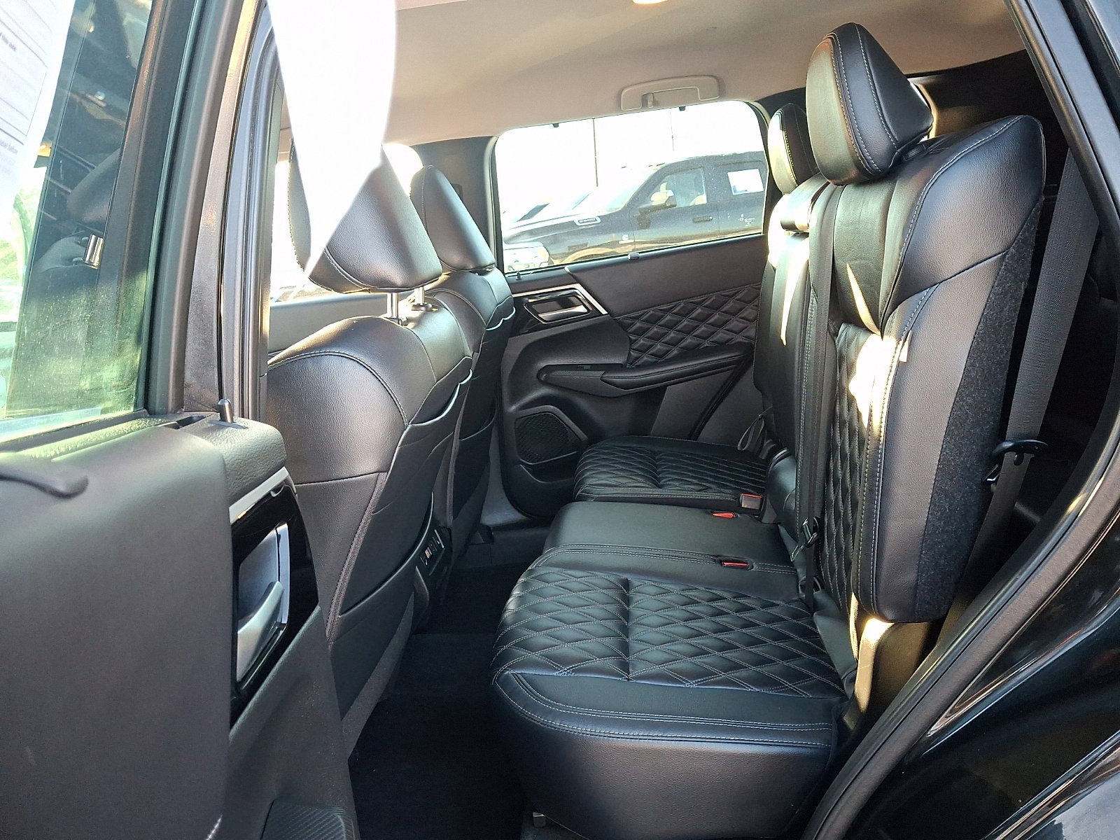 Used 2023 Mitsubishi Outlander SEL 40th Anniversary image 10