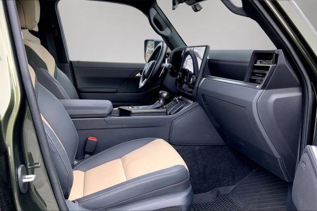 Used 2024 Lexus GX 550 image 7