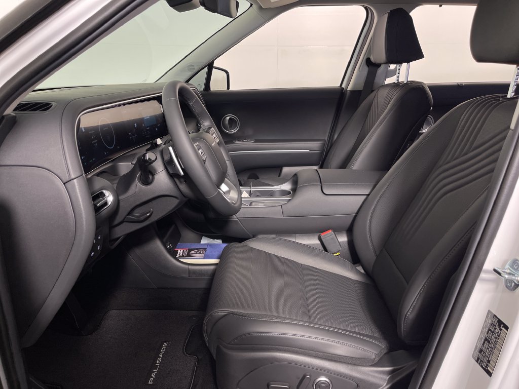 New 2026 Hyundai Palisade SEL Premium w/ Tow & Go Package FWD image 12