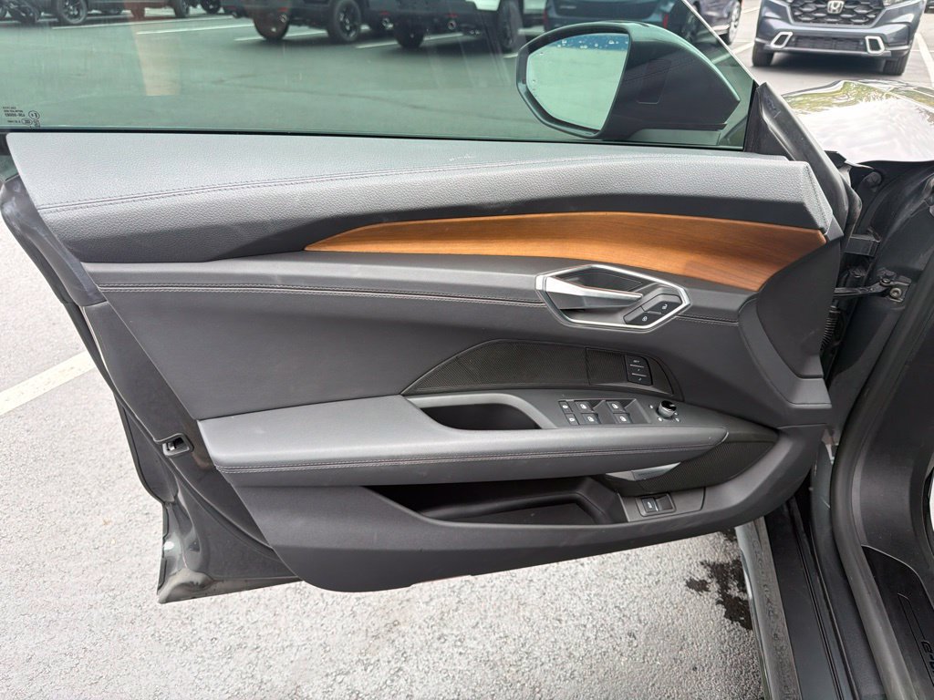 Used 2023 Audi e-tron GT Premium Plus AWD/4WD image 18