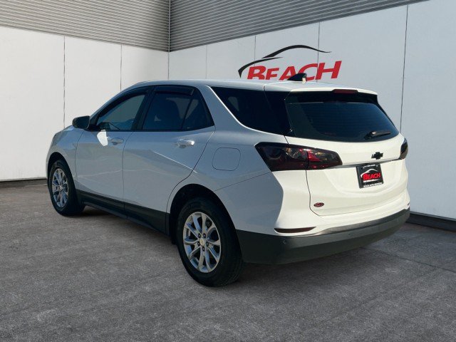 Used 2021 Chevrolet Equinox LS w/ LPO, Floor Liner Package FWD image 11