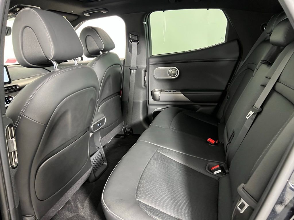 Used 2025 Genesis GV60 Advanced image 28