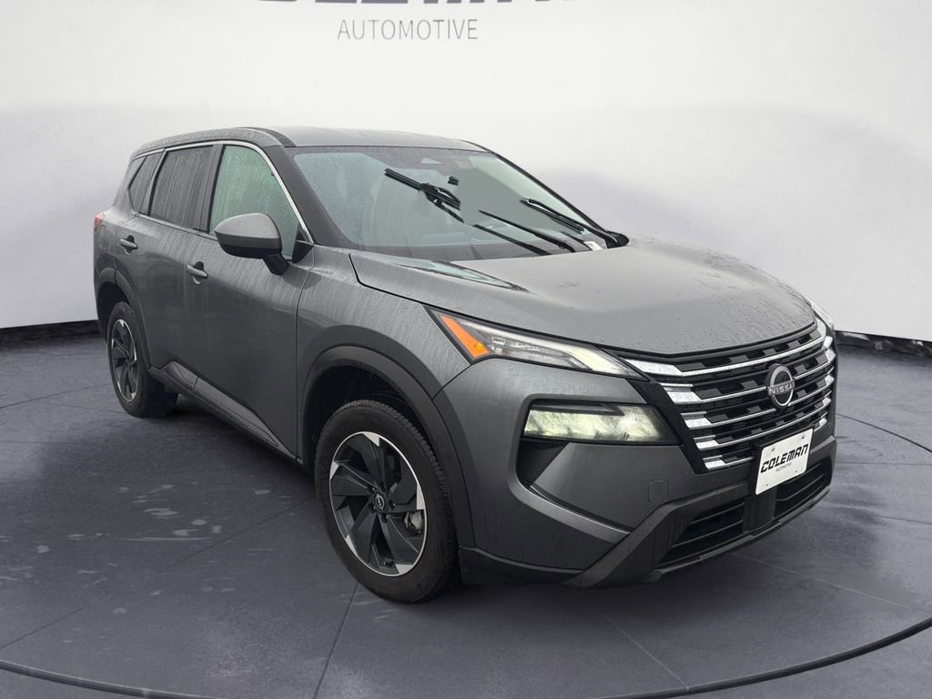 Used 2024 Nissan Rogue SV image 7