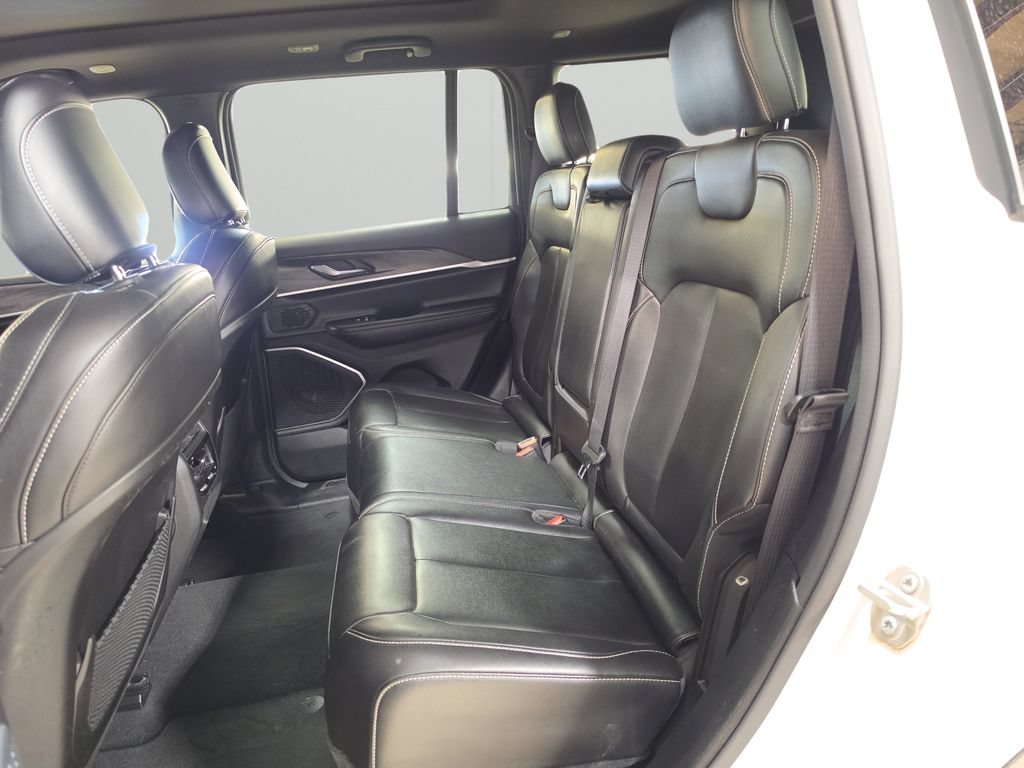 Used 2024 Jeep Grand Cherokee Limited 4xe AWD/4WD image 14