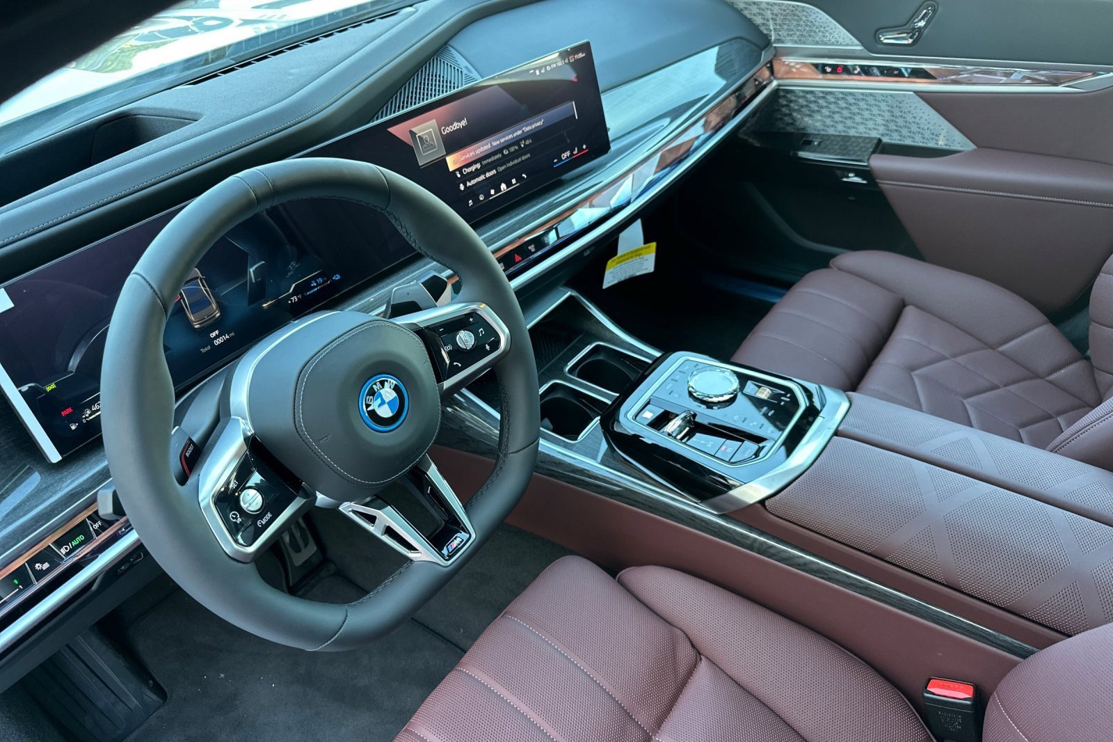 New 2026 BMW 750e xDrive w/ Executive Package AWD/4WD image 9