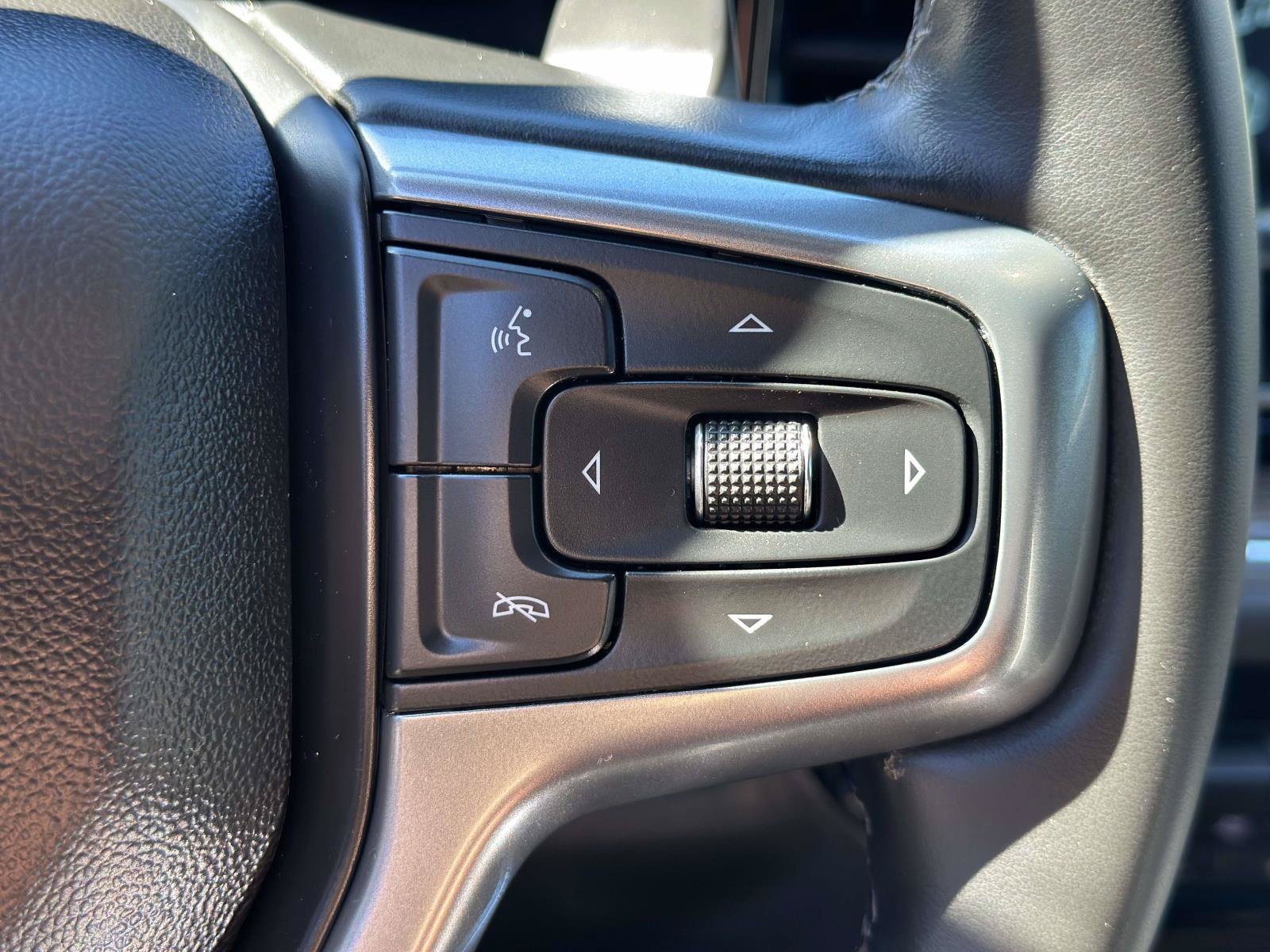 Used 2025 Chevrolet Silverado 1500 RST w/ Convenience Package II AWD/4WD image 18