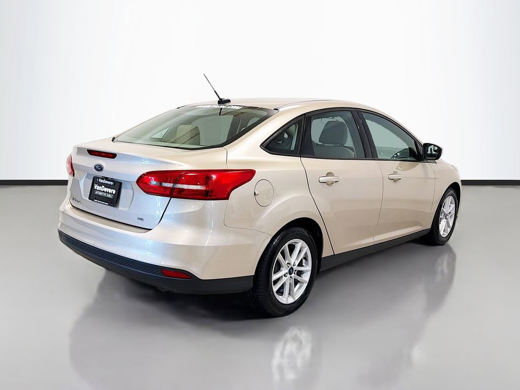 Used 2017 Ford Focus SE FWD image 9