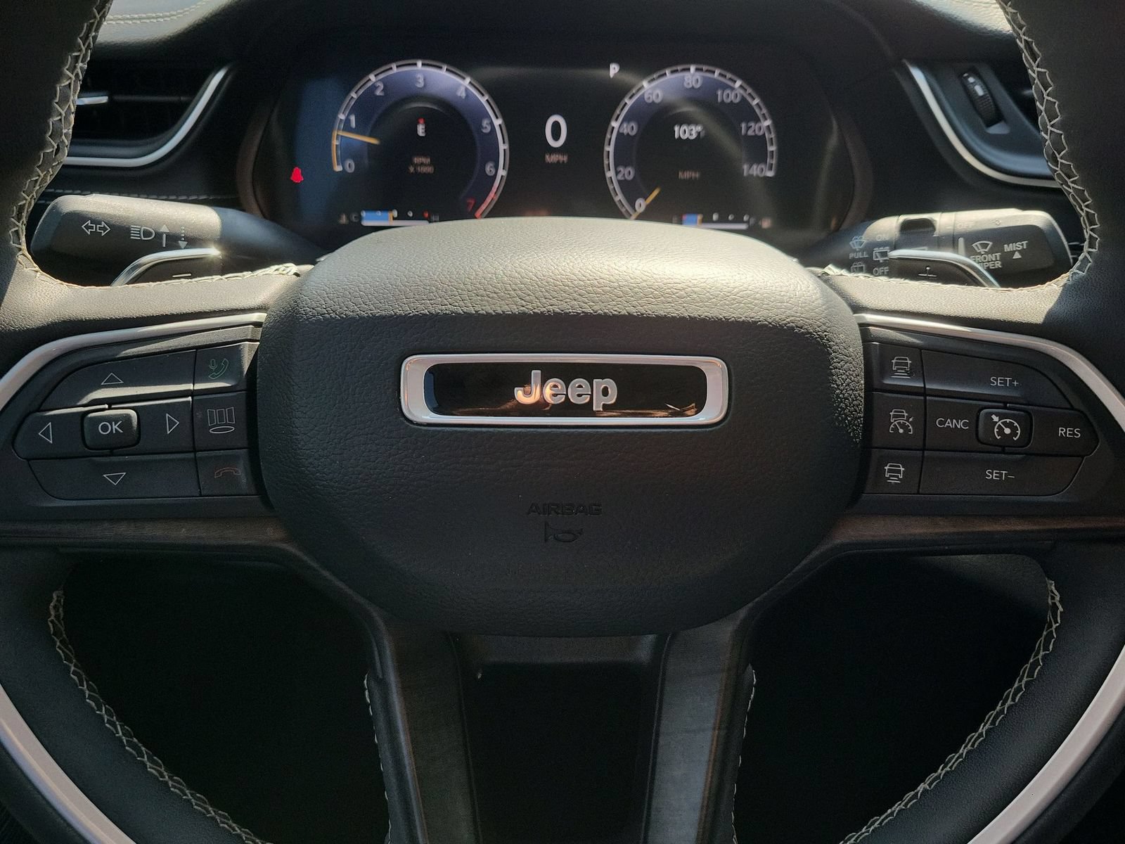 Used 2023 Jeep Grand Cherokee L Limited RWD image 11