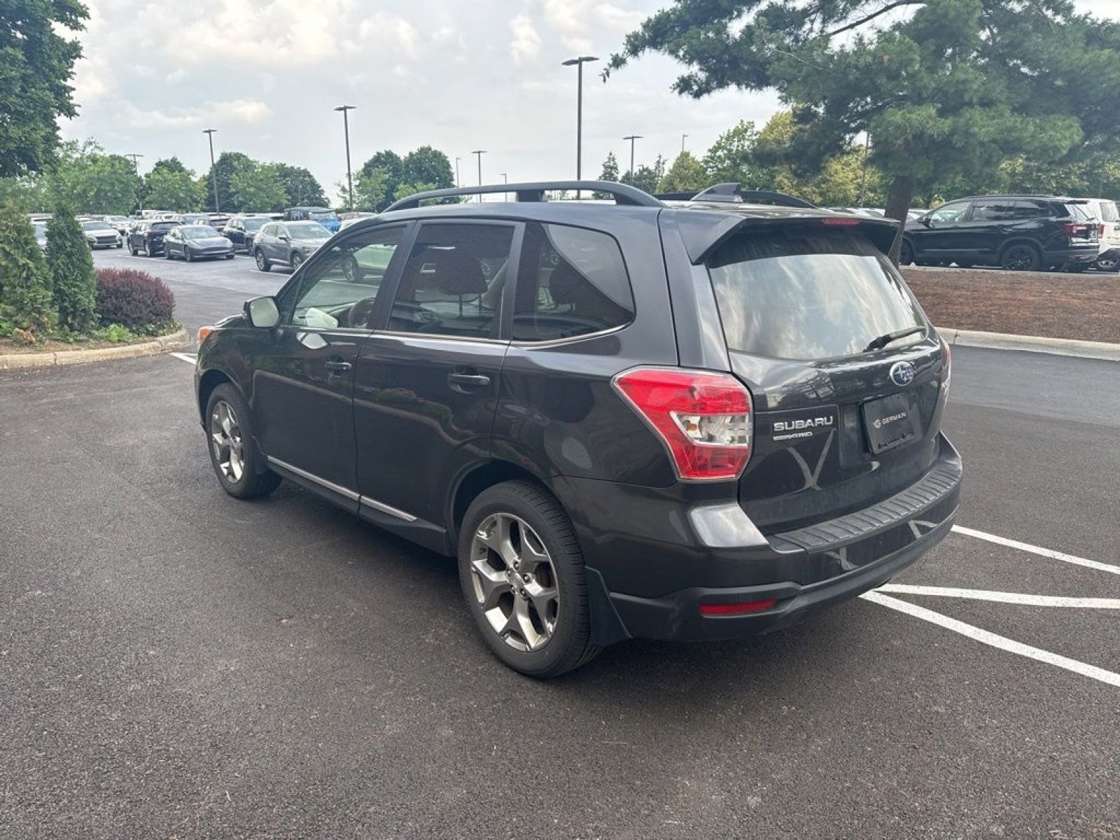 Used 2016 Subaru Forester 2.5i Touring w/ Eyesight & Navigation System AWD/4WD image 12