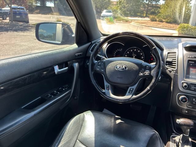 Used 2014 Kia Sorento SX w/ 3rd Row Package AWD/4WD image 19