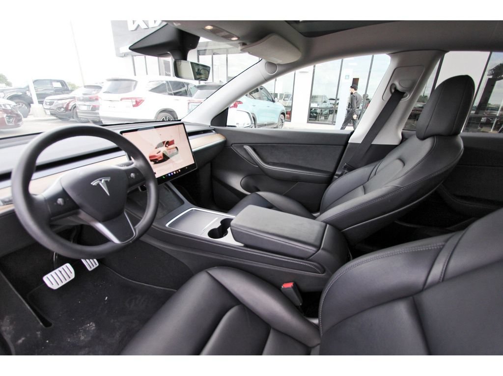 Used 2022 Tesla Model Y Performance AWD/4WD image 28