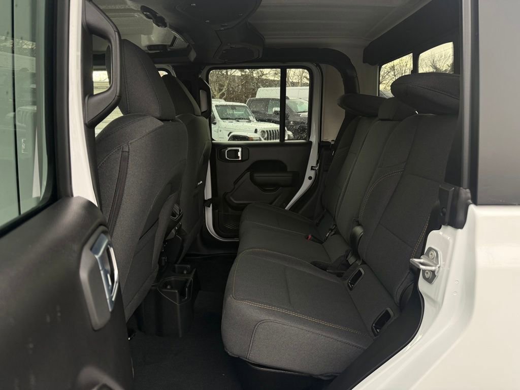 New 2026 Jeep Gladiator Sport AWD/4WD image 17