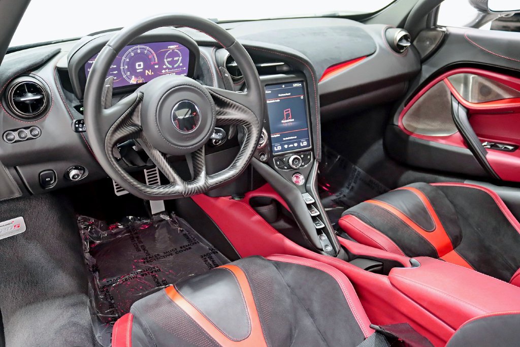 Used 2018 McLaren 720S Performance RWD image 27