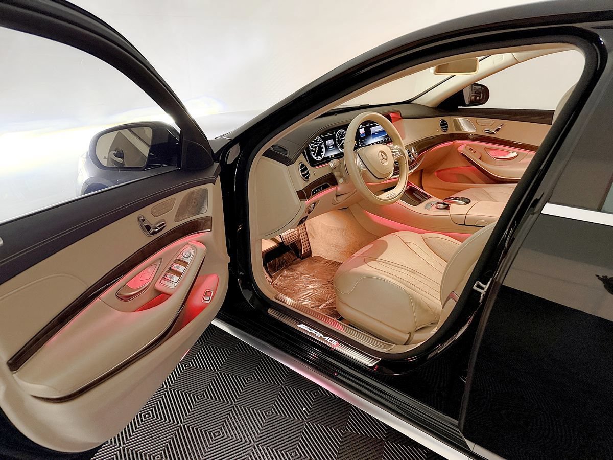 Used 2015 Mercedes-Benz S 63 AMG 4MATIC Sedan image 38