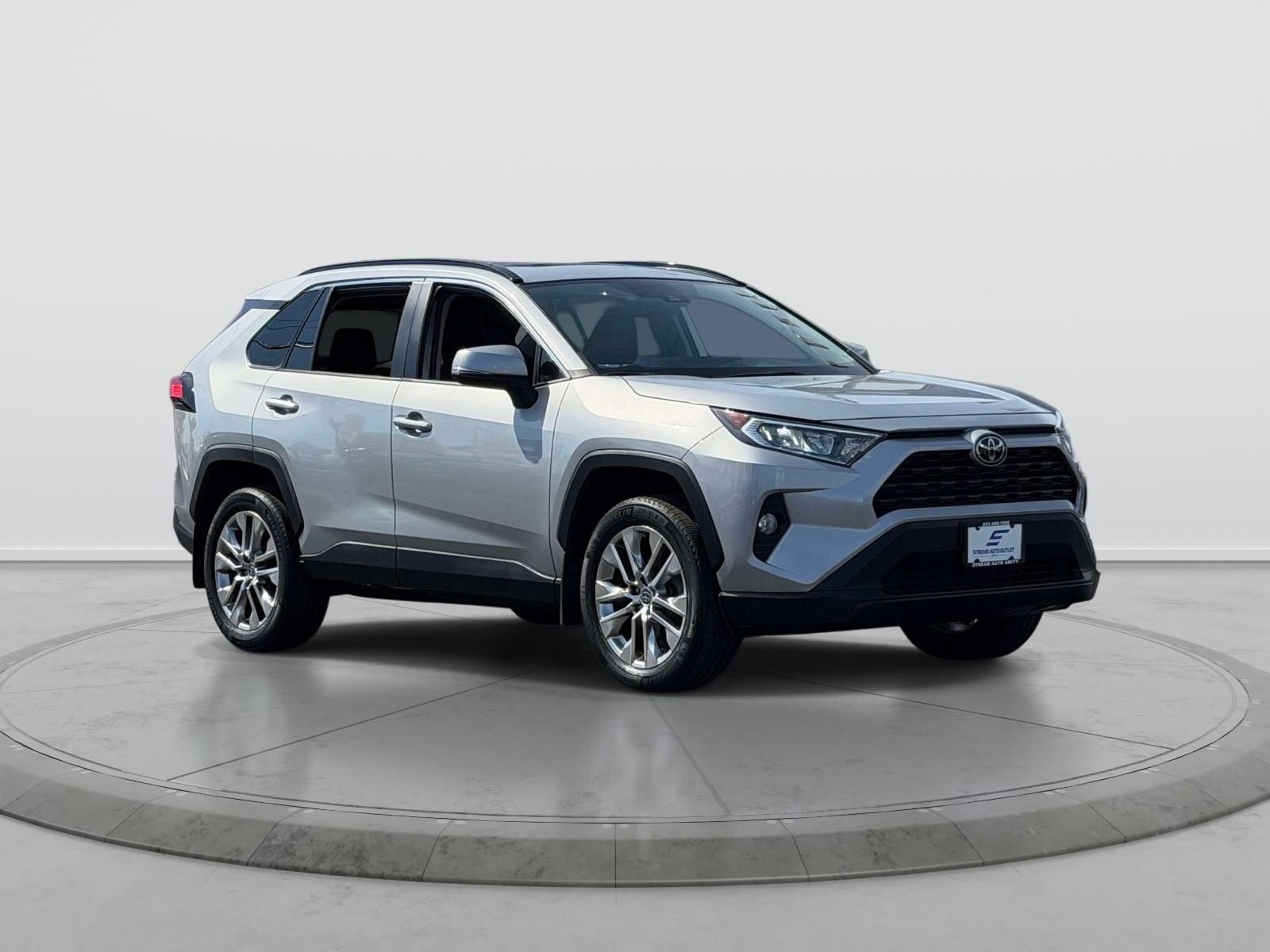 Used 2021 Toyota RAV4 XLE Premium AWD/4WD image 1