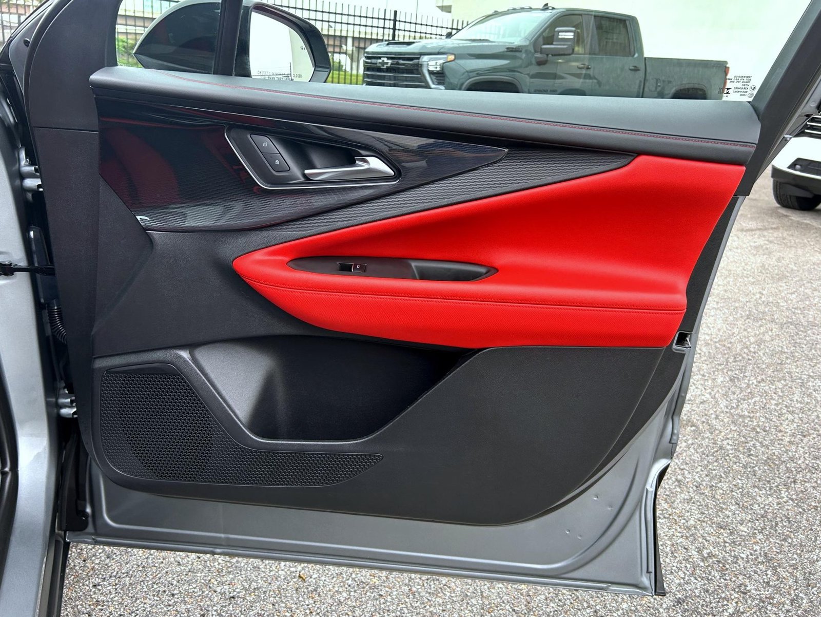 Certified 2025 Chevrolet Blazer EV RS AWD/4WD image 16