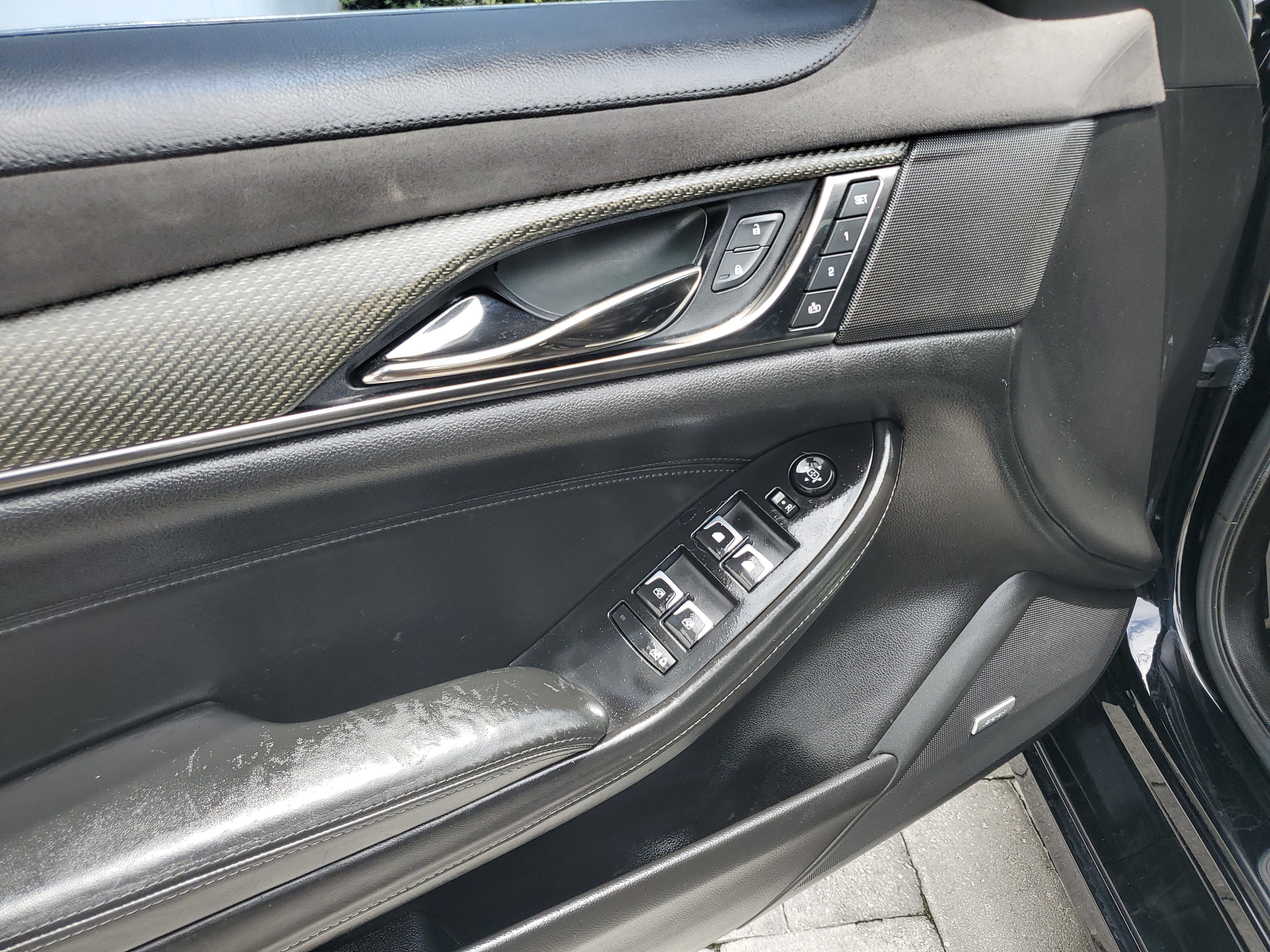 Used 2017 Cadillac CTS V w/ Luxury Package RWD image 19