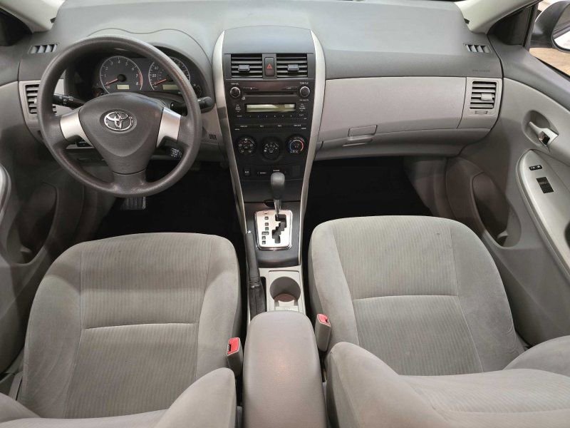 Used 2010 Toyota Corolla LE FWD image 4