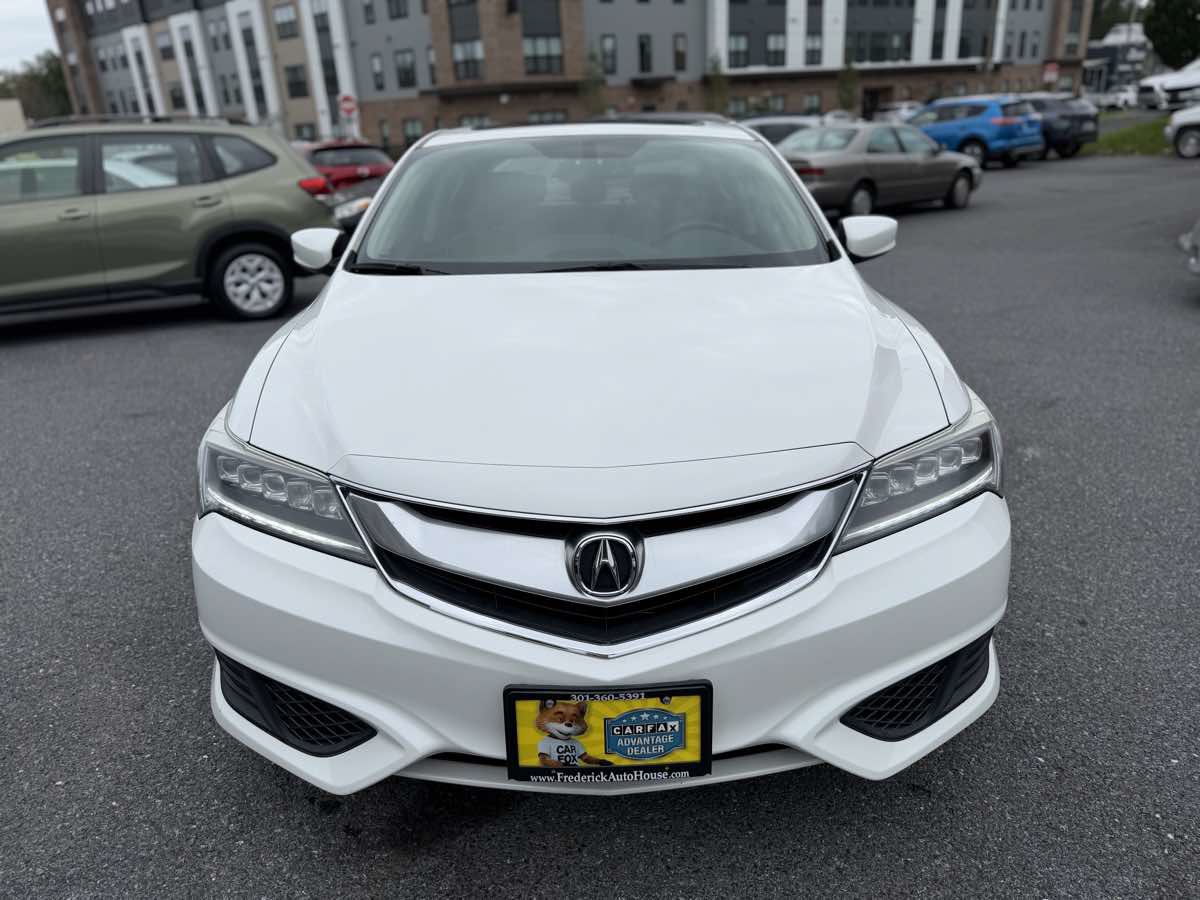 Used 2017 Acura ILX FWD image 2