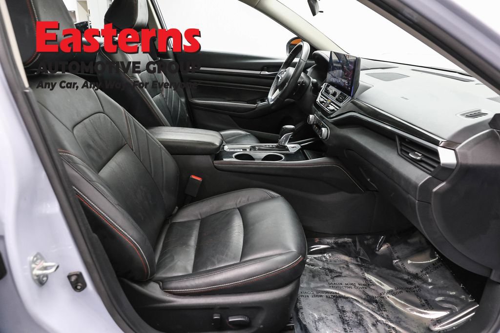 Used 2023 Nissan Altima 2.5 SR w/ SR Premium Package AWD/4WD image 24