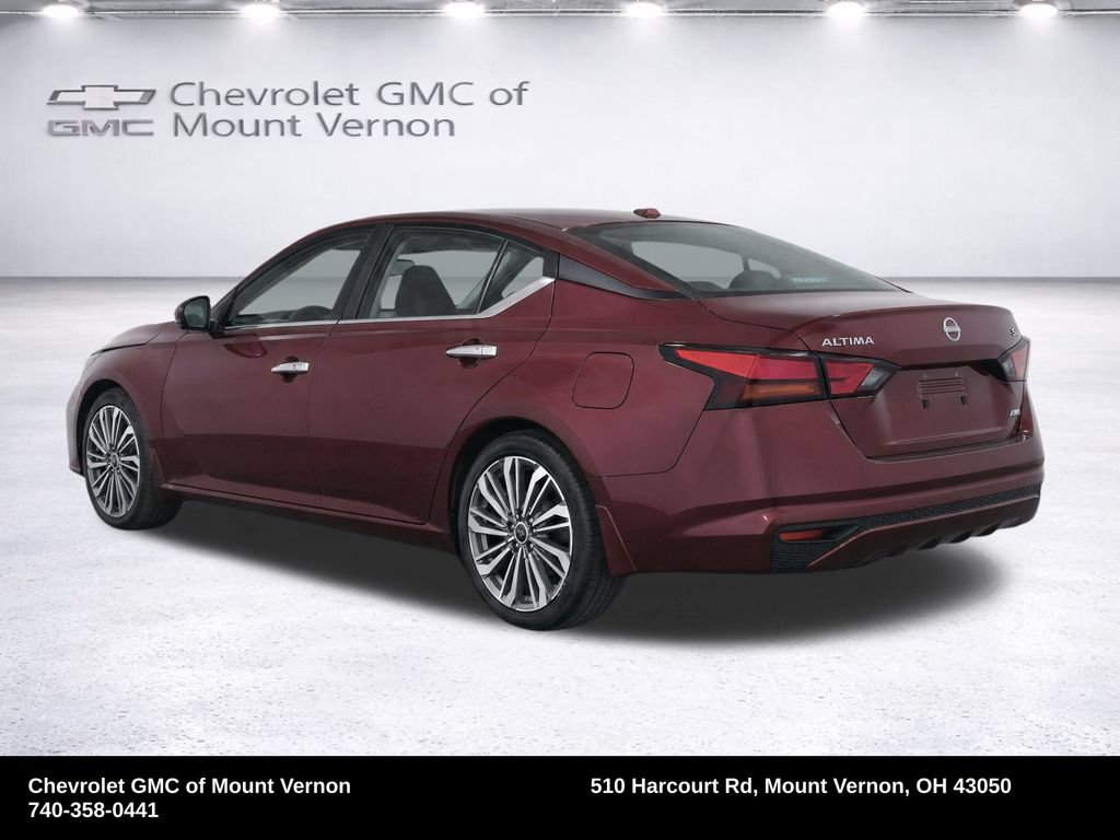 Used 2024 Nissan Altima 2.5 SL AWD/4WD image 3