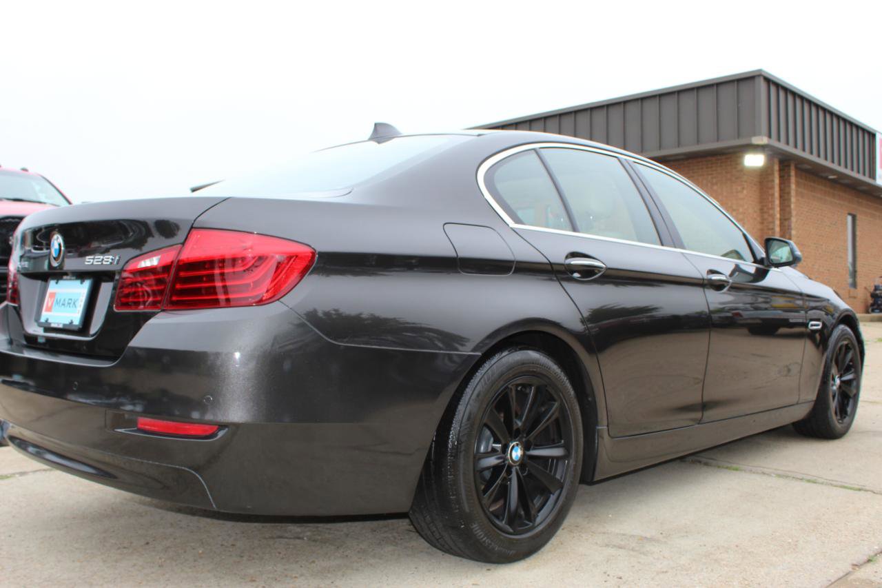 Used 2015 BMW 528i xDrive Sedan AWD/4WD image 6