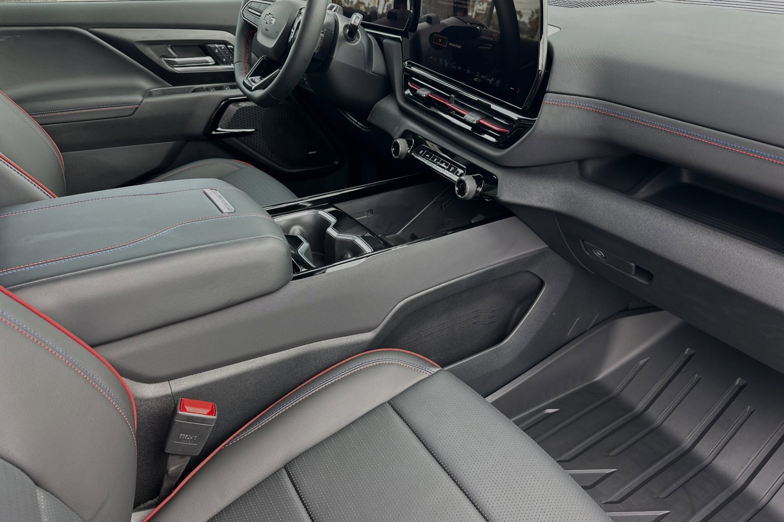 New 2024 Chevrolet Silverado EV RST image 12
