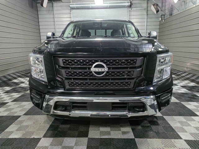 Used 2023 Nissan Titan SV w/ SV Convenience Package image 3