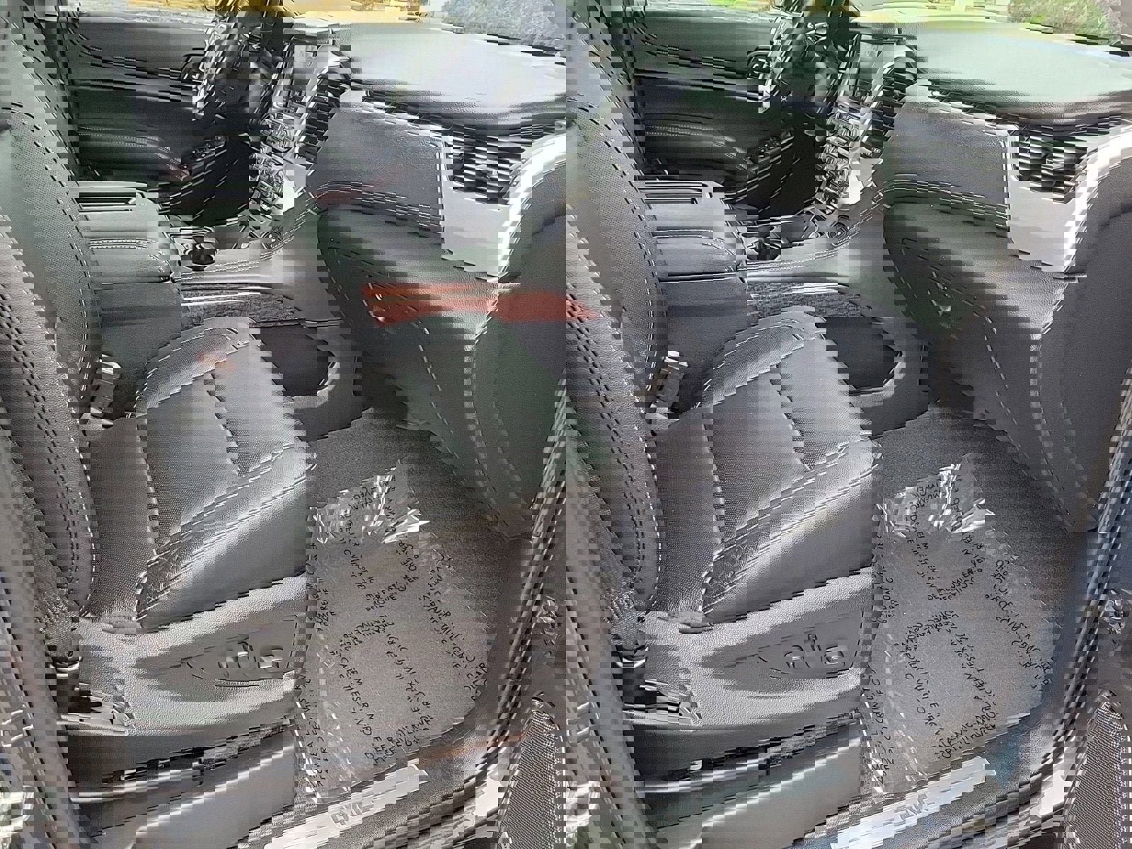 Used 2020 GMC Yukon SLT w/ Open Road Package image 12