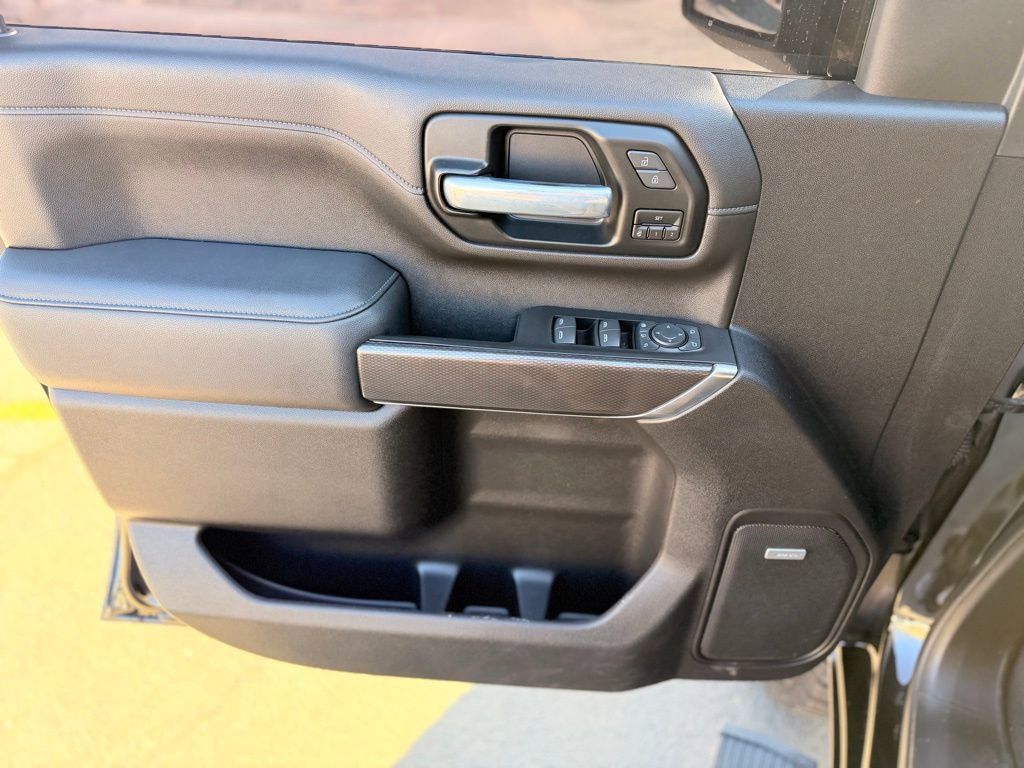 Used 2021 Chevrolet Silverado 2500 LTZ w/ Carhartt Edition AWD/4WD image 20