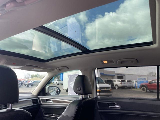 Used 2025 Volkswagen Jetta SE image 26