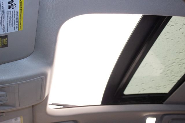 Used 2020 Ford Escape SE image 17