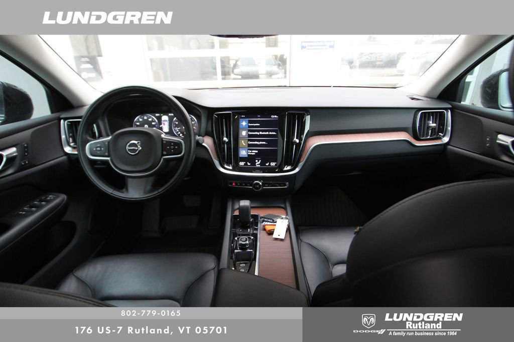 Used 2022 Volvo S60 B5 Momentum w/ Premium Package AWD/4WD image 6