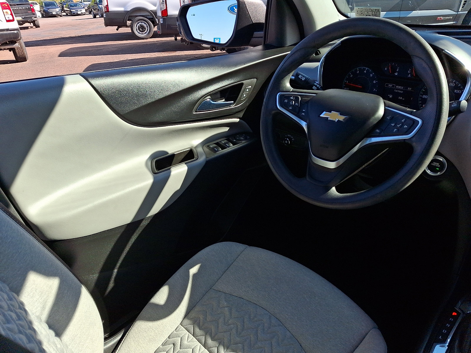 Used 2023 Chevrolet Equinox LS w/ Driver Confidence II Package AWD/4WD image 14